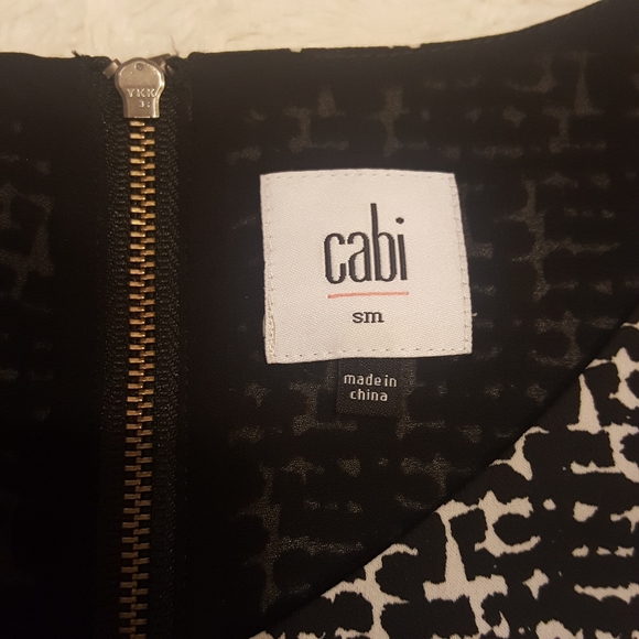 CAbi Houndstooth Broken Check Sleeveless Top - Picture 9 of 9